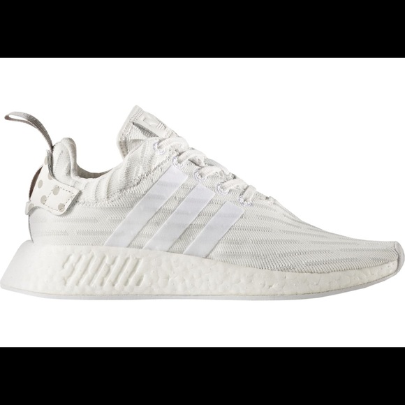 nmd r2 white womens